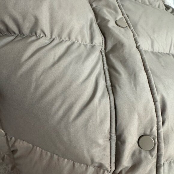 Quince Responsible Down Cropped Puffer Jacket, Size XS - Picture 8 of 8